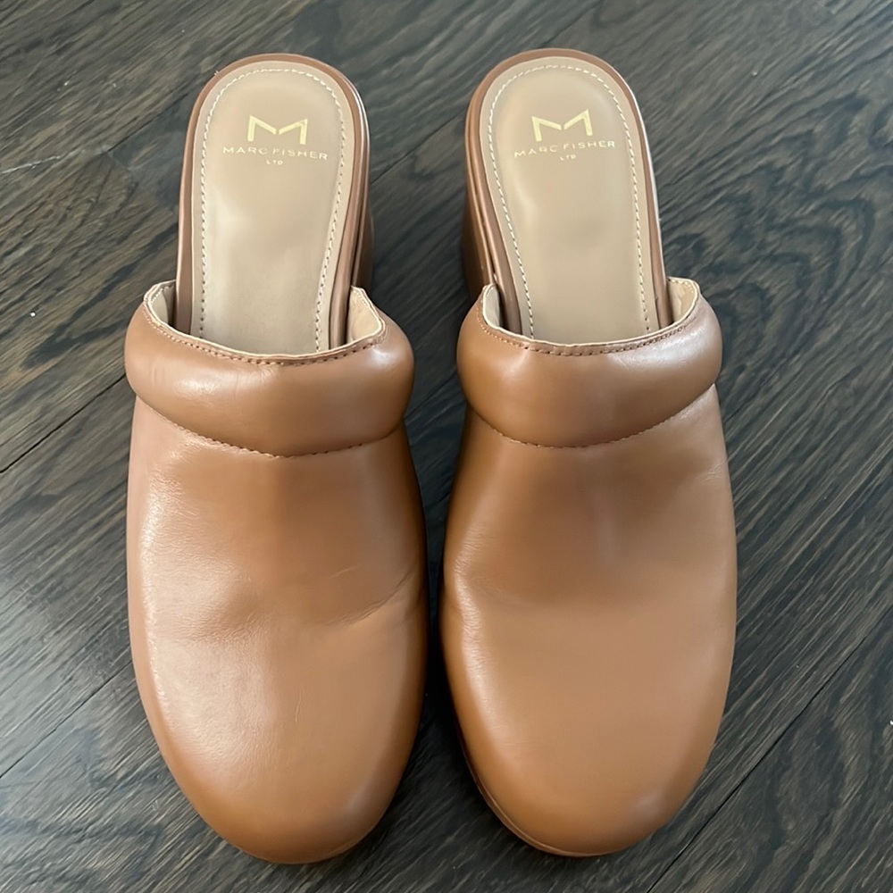 Marc fisher clogs size 7.5